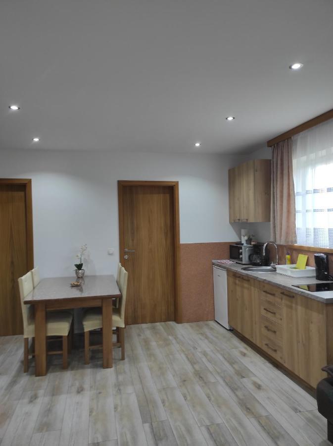 Apartman Jakov Rakovica Kültér fotó